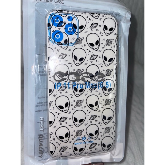 Cartoon Alien iPhone 11 Pro Max Case 👽 - Picture 9 of 17